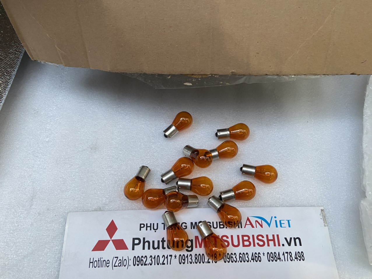 Bóng đèn xi nhan xe Honda